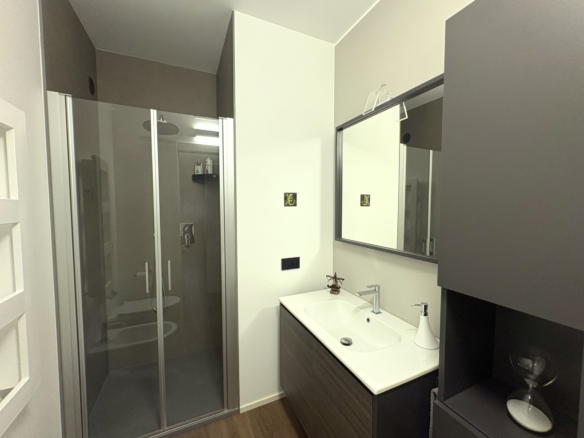 4 locali, ristrutturato, piano alto