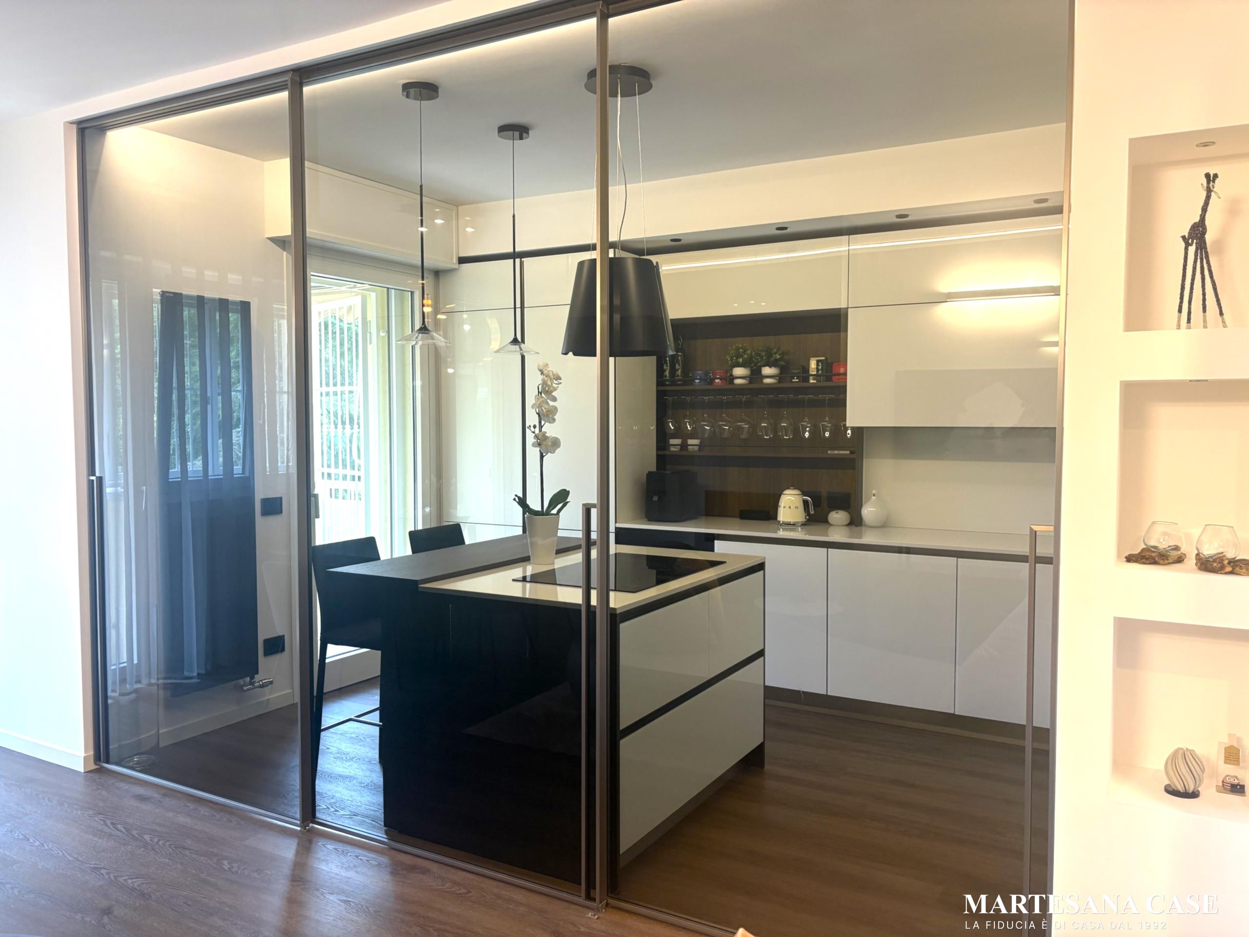 4 locali, ristrutturato, piano alto