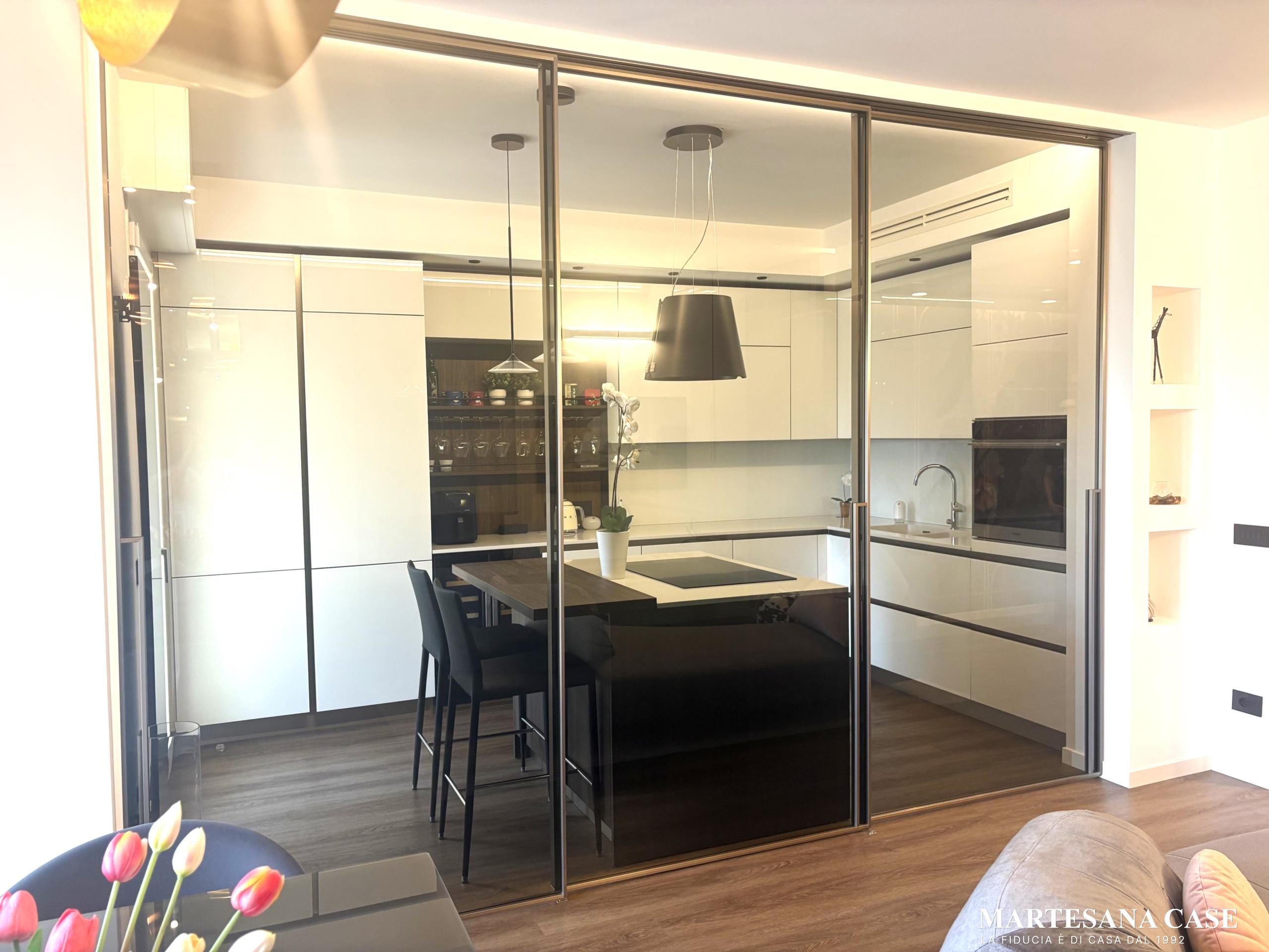 4 locali, ristrutturato, piano alto