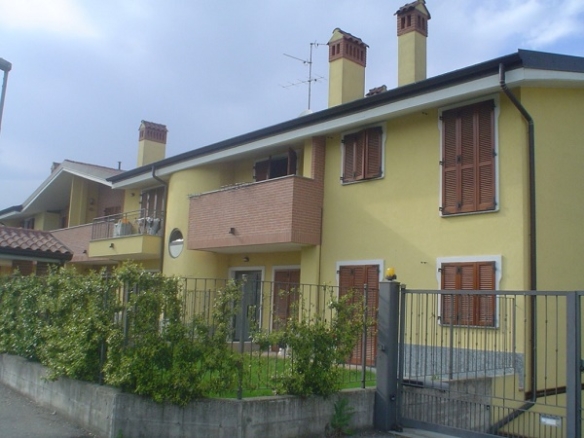 3 locali, Cassina dè Pecchi