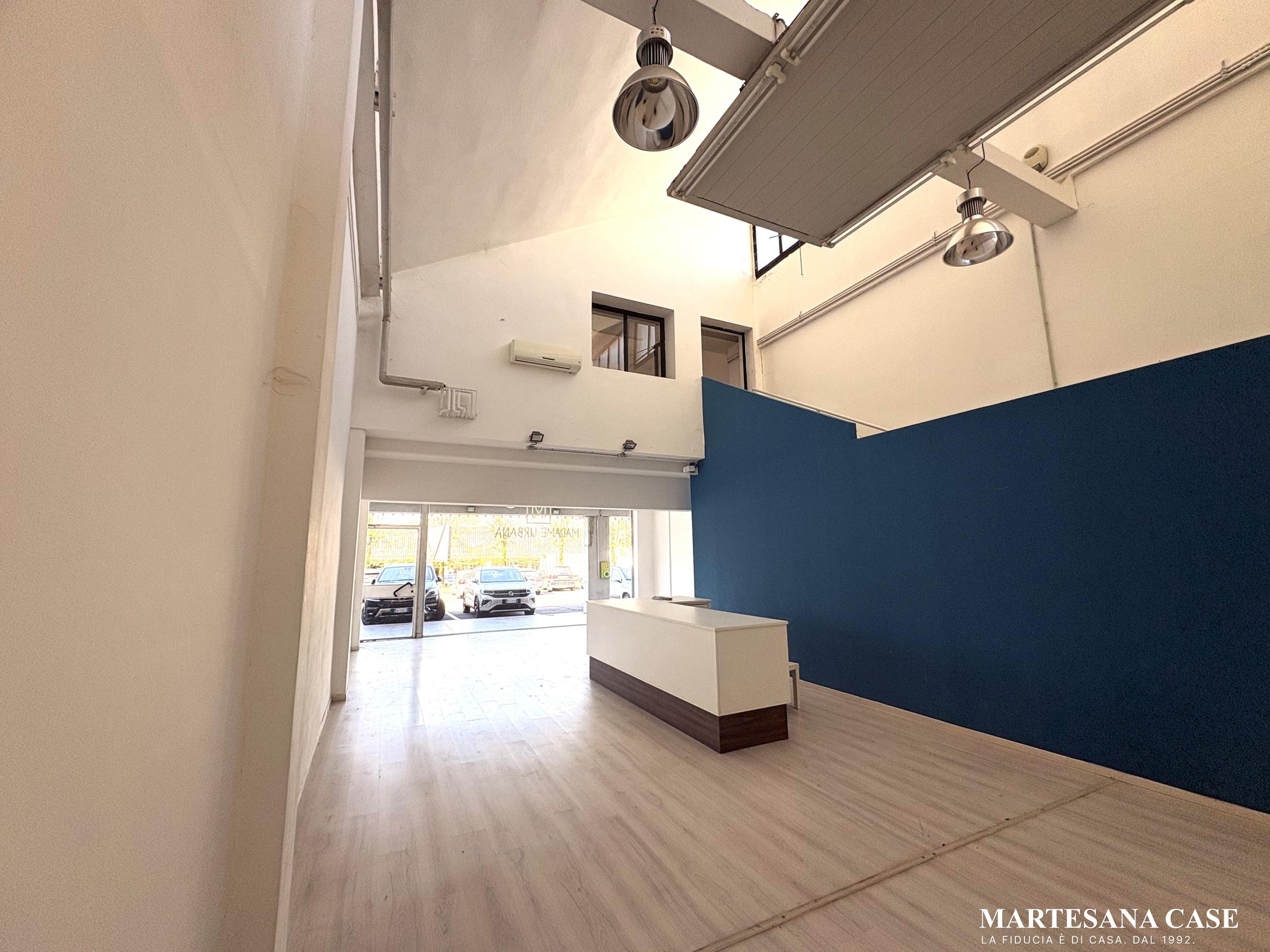 Negozio con uffici, Centro Tessile, Cernusco sul Naviglio