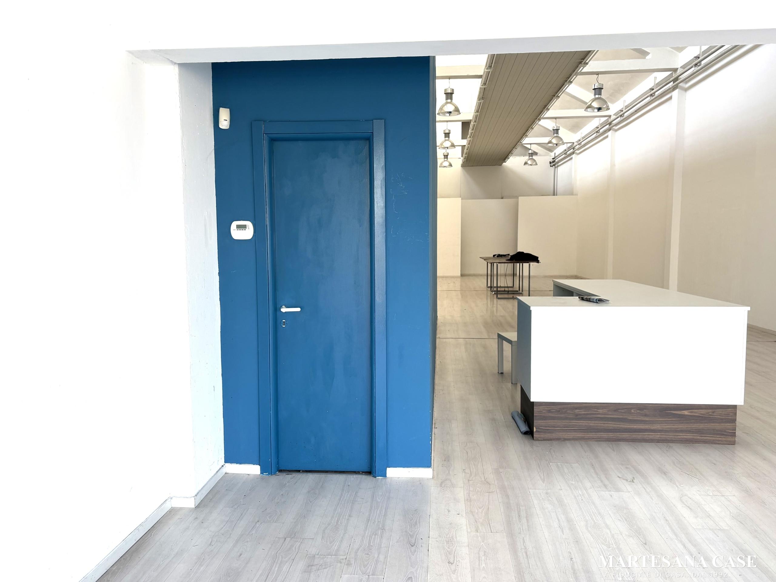 Negozio con uffici, Centro Tessile, Cernusco sul Naviglio