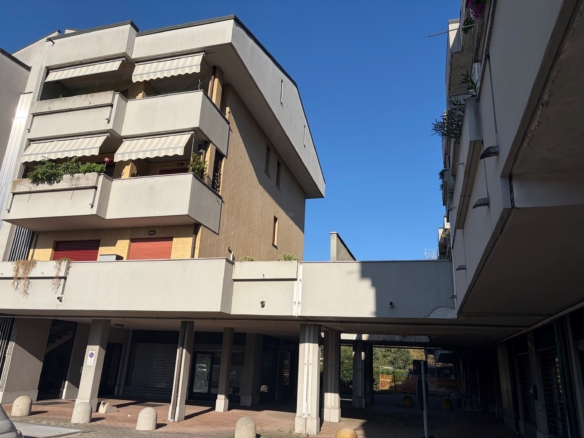 Bilocale arredato con ampio terrazzo di 50 mq – Carugate