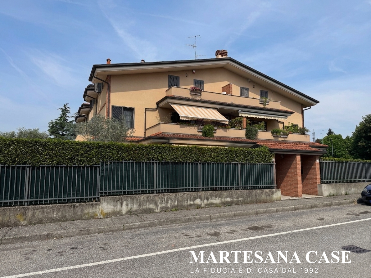 3 locali con giardino e taverna, Brugherio