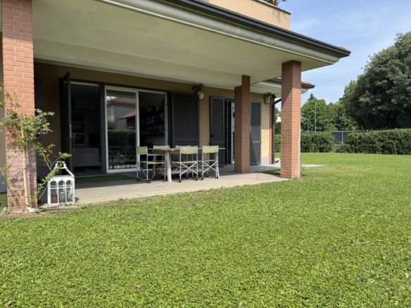 3 locali con giardino e taverna, Brugherio