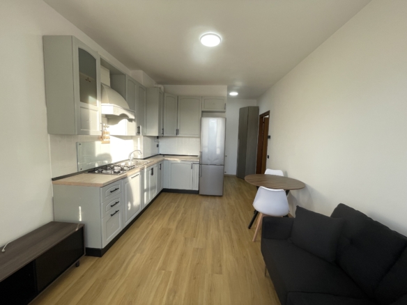 Bilocale arredato con ampio terrazzo di 50 mq – Carugate