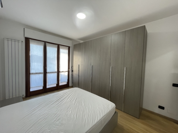 Bilocale arredato con ampio terrazzo di 50 mq – Carugate