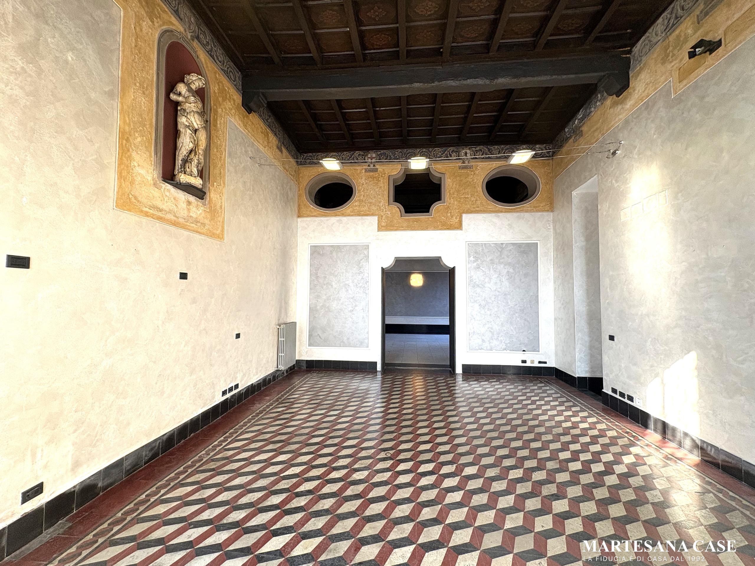 Negozio/ufficio in prestigioso contesto, centro Cernusco